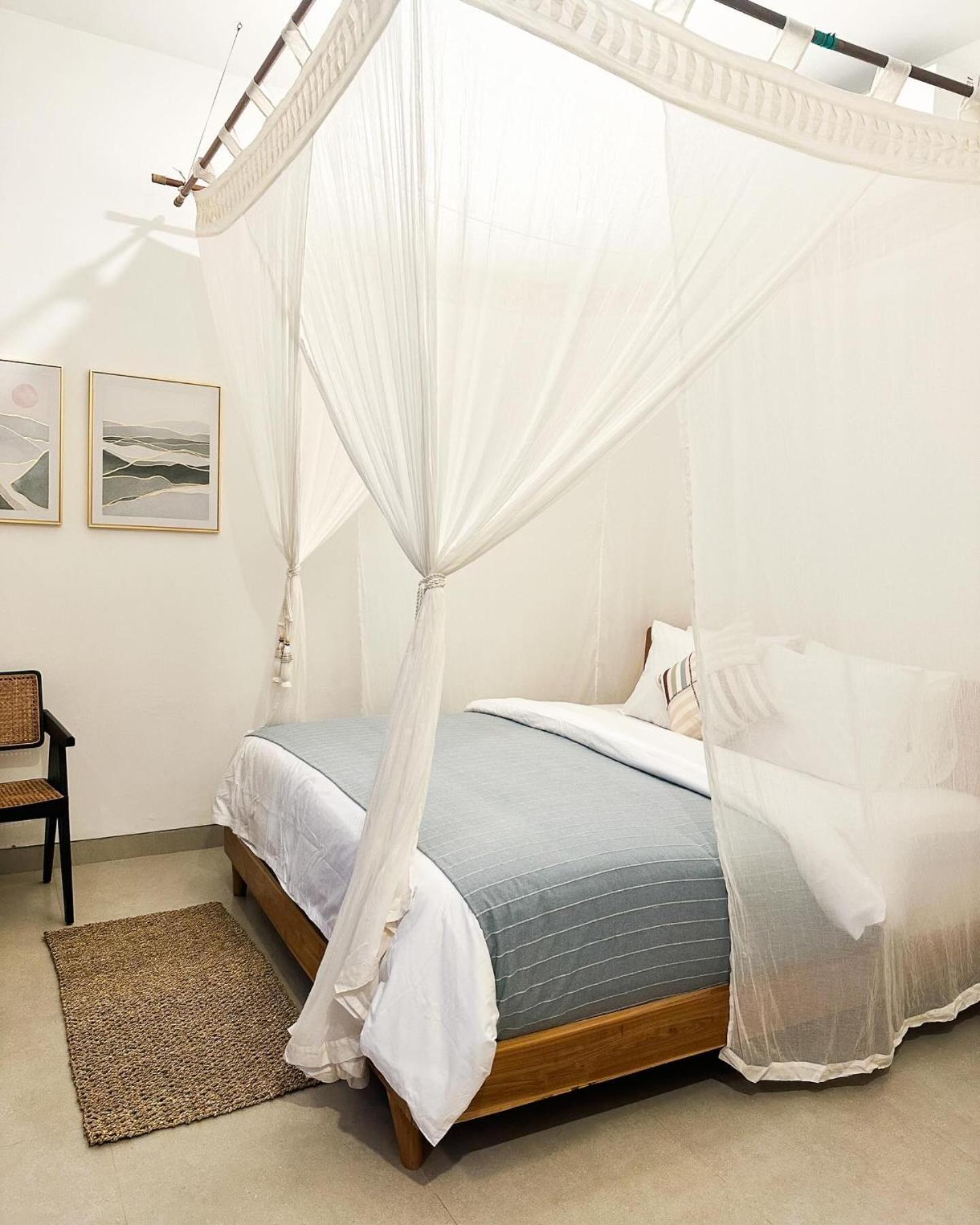 Airsatang Three Palms Surf & Stay Medewi מראה חיצוני תמונה