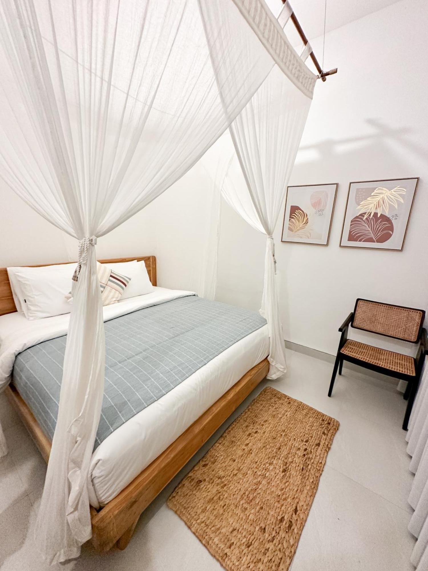 Airsatang Three Palms Surf & Stay Medewi מראה חיצוני תמונה